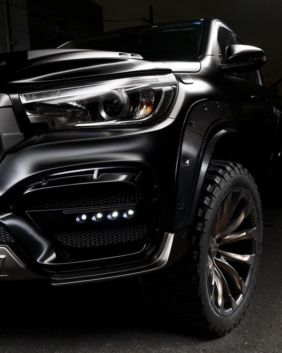 Детали экстерьера Toyota Hilux Double Cab Black Bison by Wald 2020 года  (фото 9 из 11)